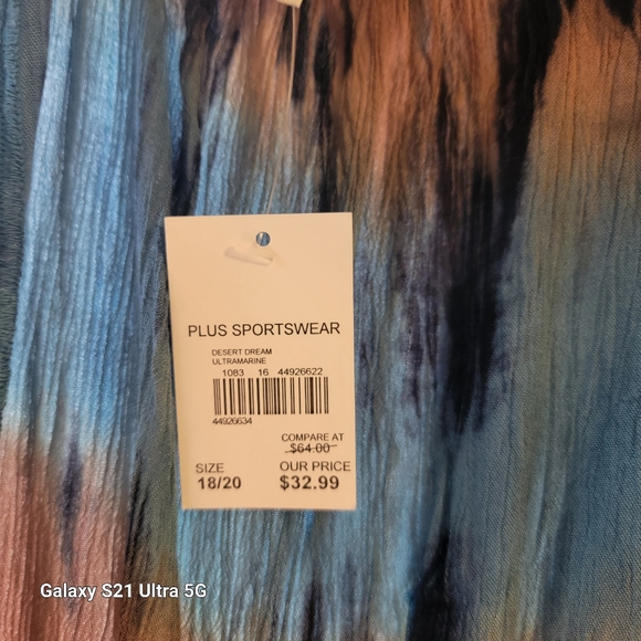 Cardigan/Vest - Picture 3 of 4